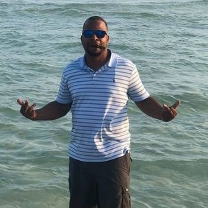 Meet your Posher, Issac